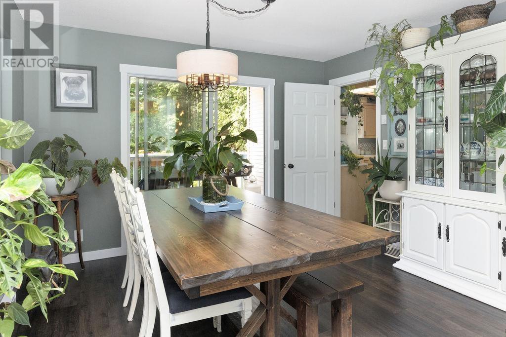 5549 SANS SOUCI ROAD, Halfmoon Bay