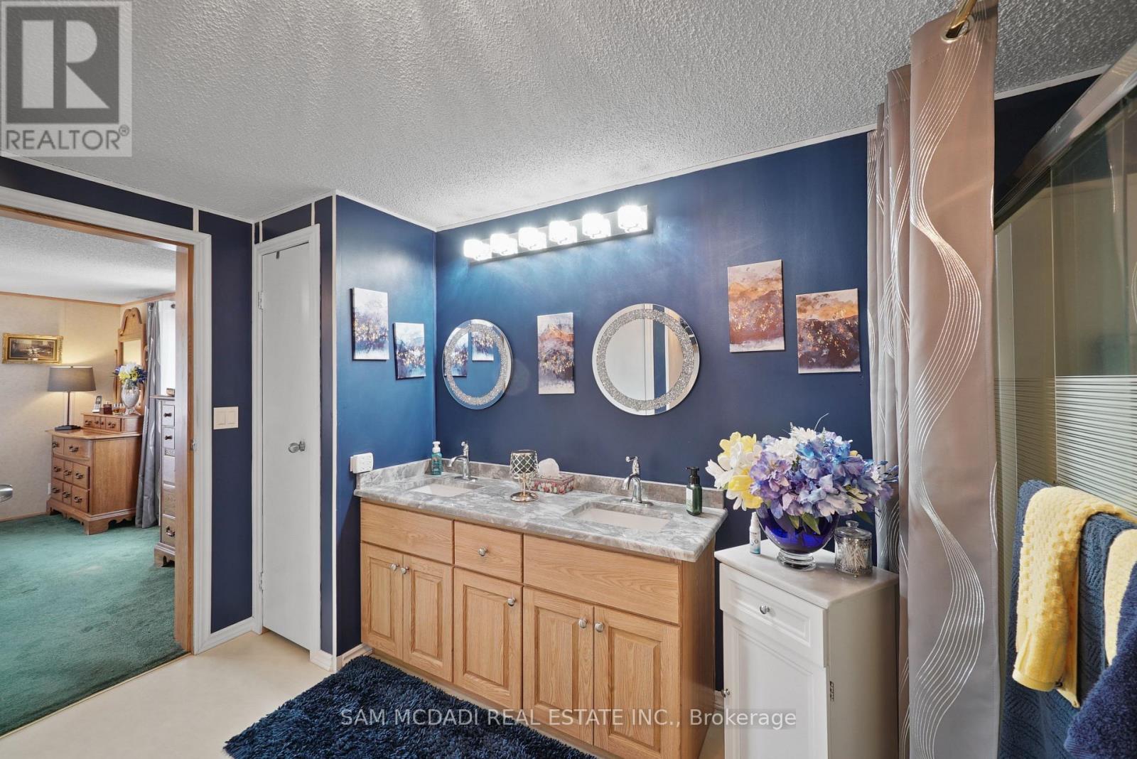 Photo 11 of 37 Rose Drive, Kearney ON