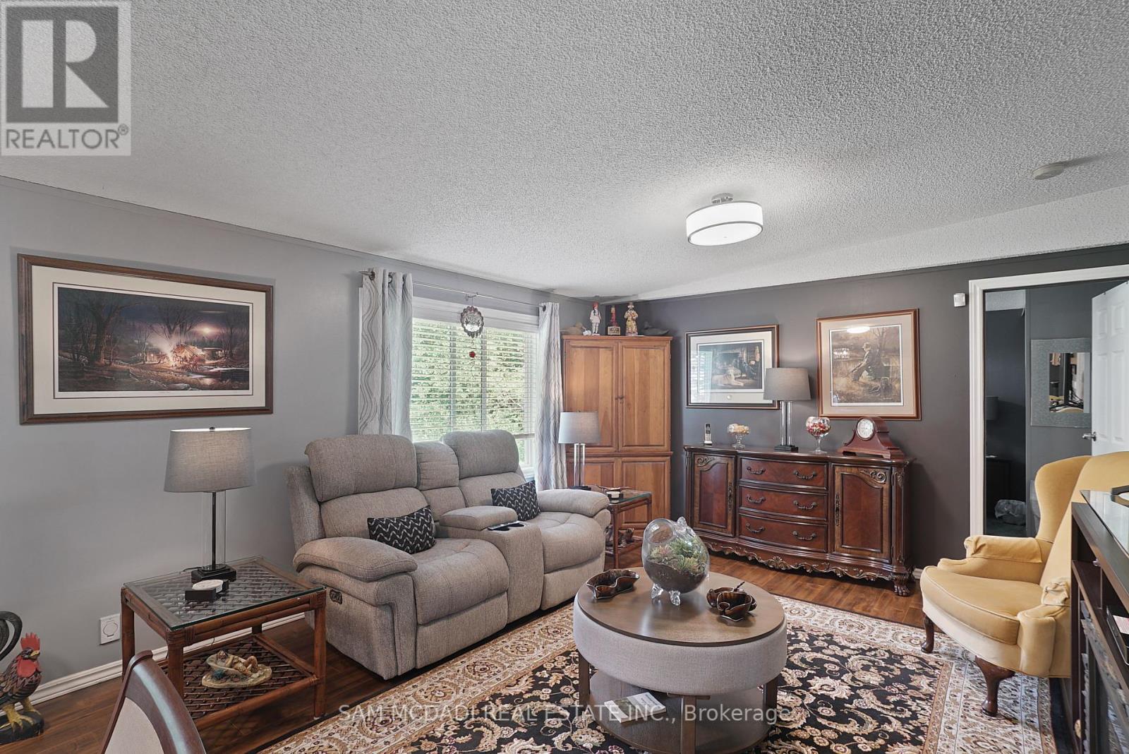 Photo 14 of 37 Rose Drive, Kearney ON
