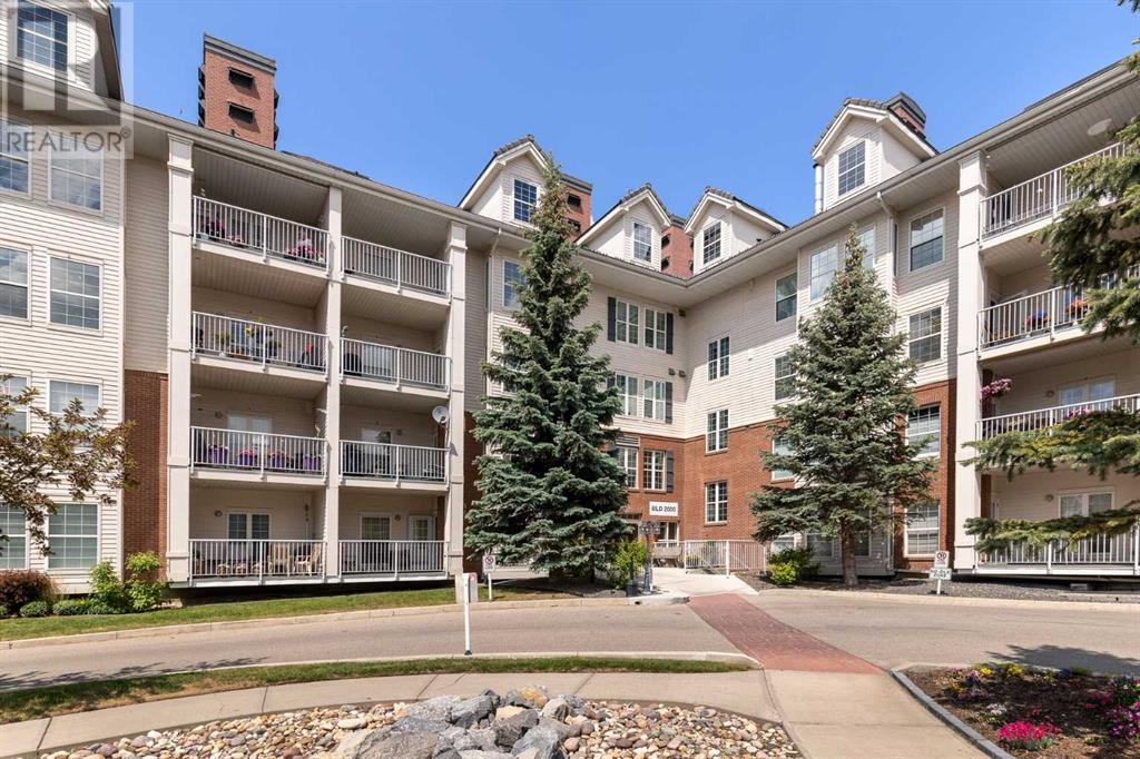 Single Family House for Sale in   Country Village Road NE Country Hills Village Calgary 