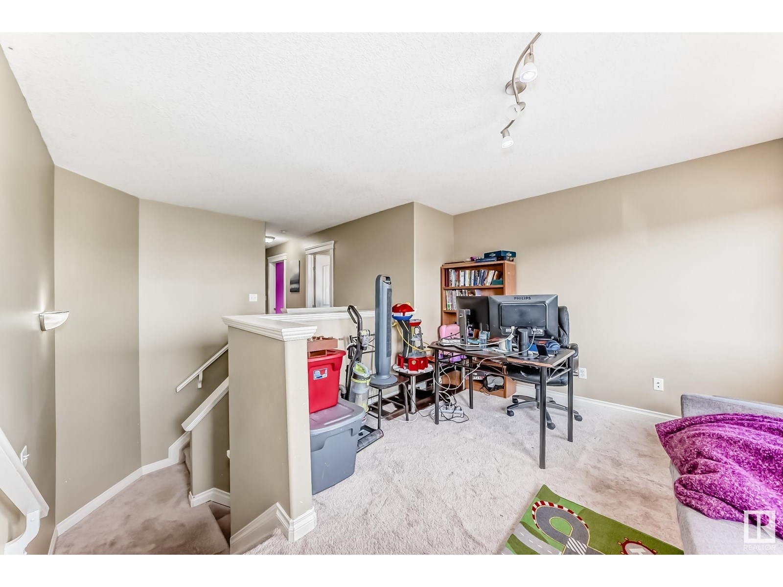 Photo 18 of 5983 164 Av Nw, Edmonton AB