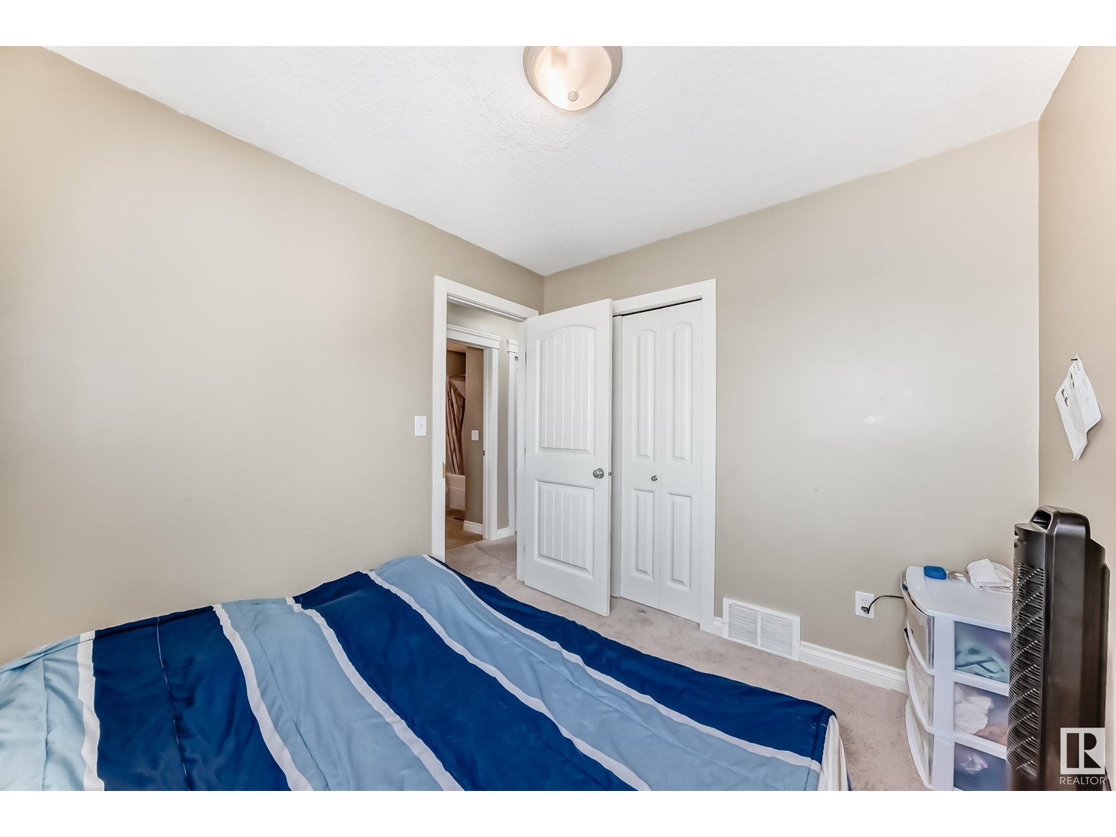 Photo 21 of 5983 164 Av Nw, Edmonton AB