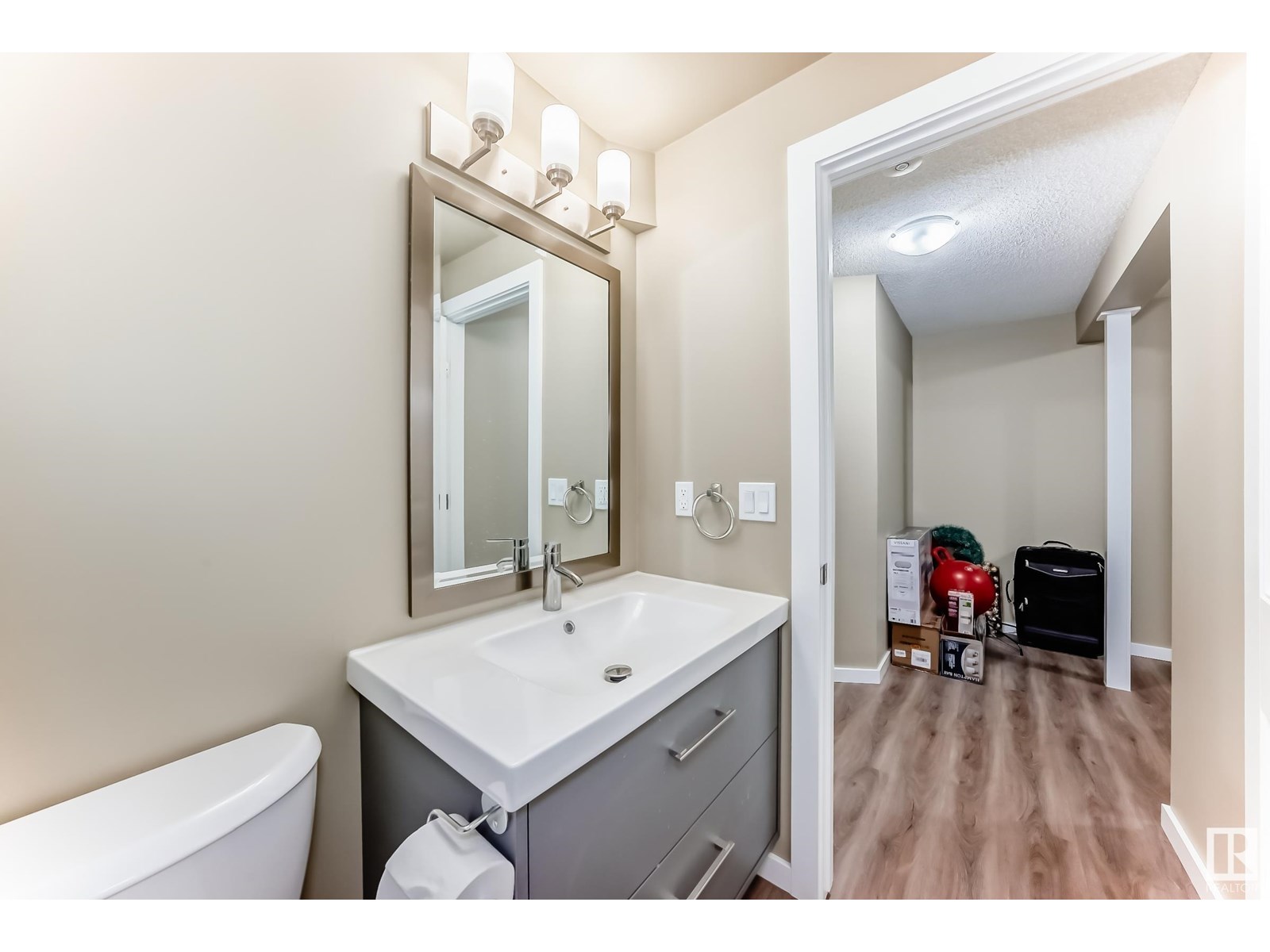Photo 37 of 5983 164 Av Nw, Edmonton AB