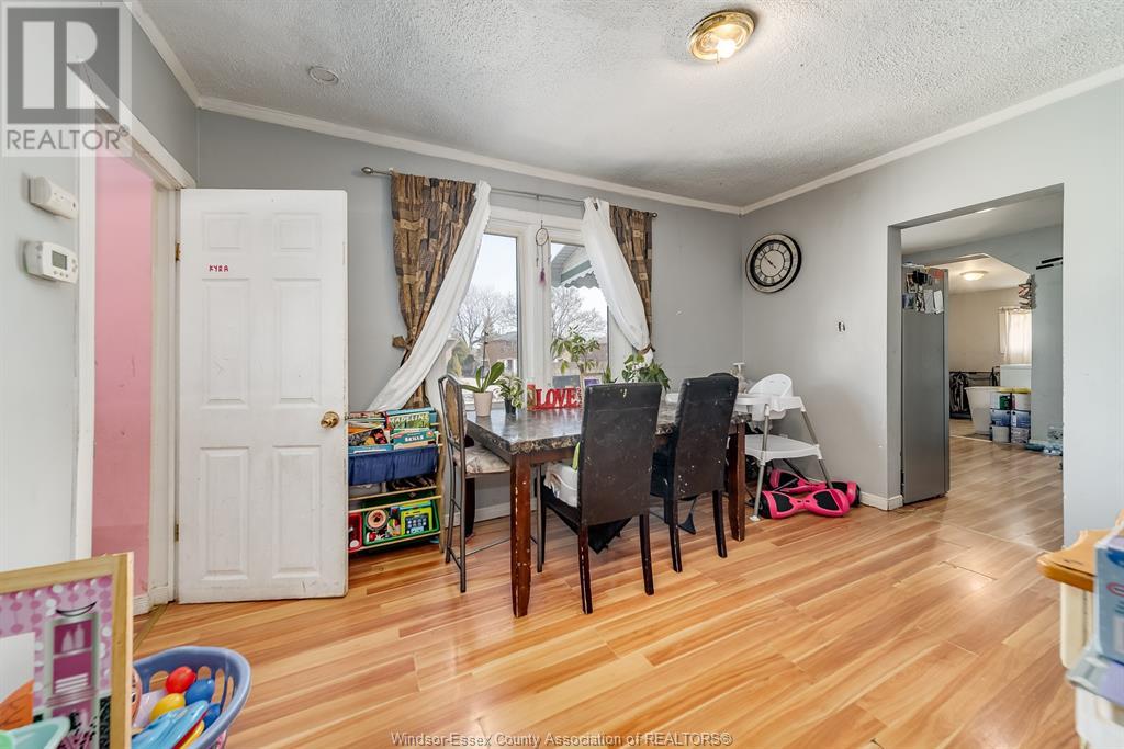 Photo 16 of 471 Tuscarora Street, Windsor ON