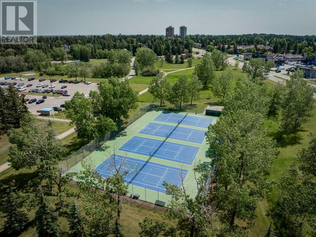 Single Family House 3 Level for Sale in  Oakside Circle SW Oakridge Calgary 