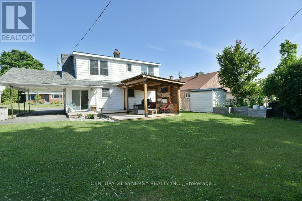 Photo 11 of 10 Mclachlin Street S, Arnprior ON