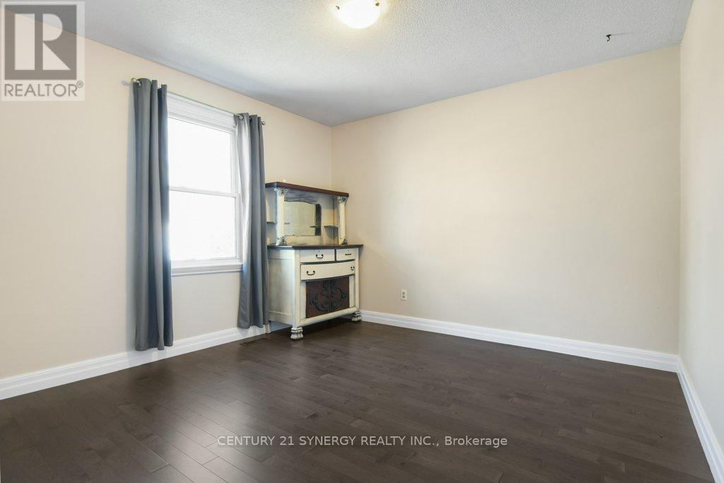 Photo 24 of 10 Mclachlin Street S, Arnprior ON