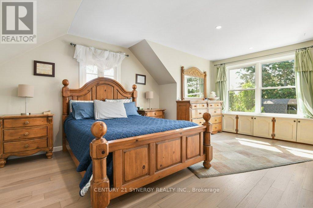 Photo 15 of 10 Mclachlin Street S, Arnprior ON