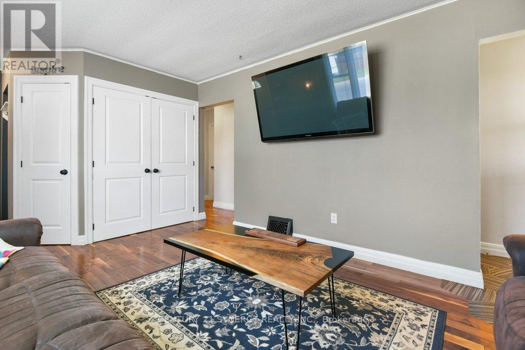 Photo 16 of 10 Mclachlin Street S, Arnprior ON