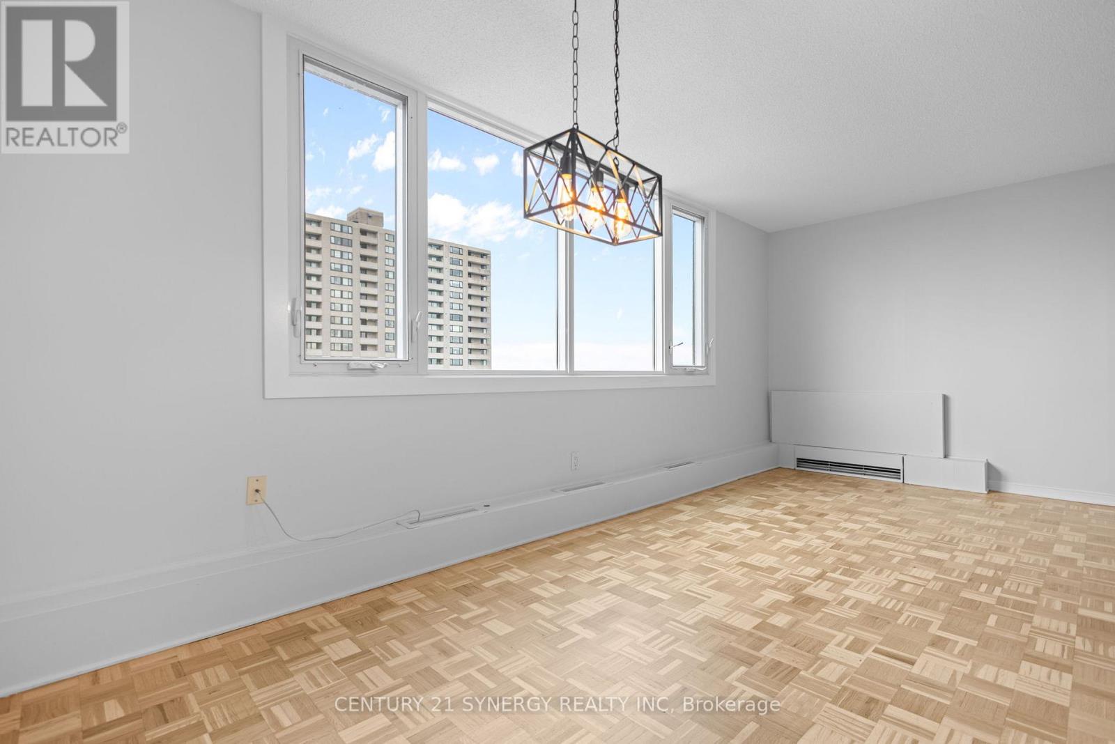Photo 14 of 910 2625 Regina Street, Ottawa ON