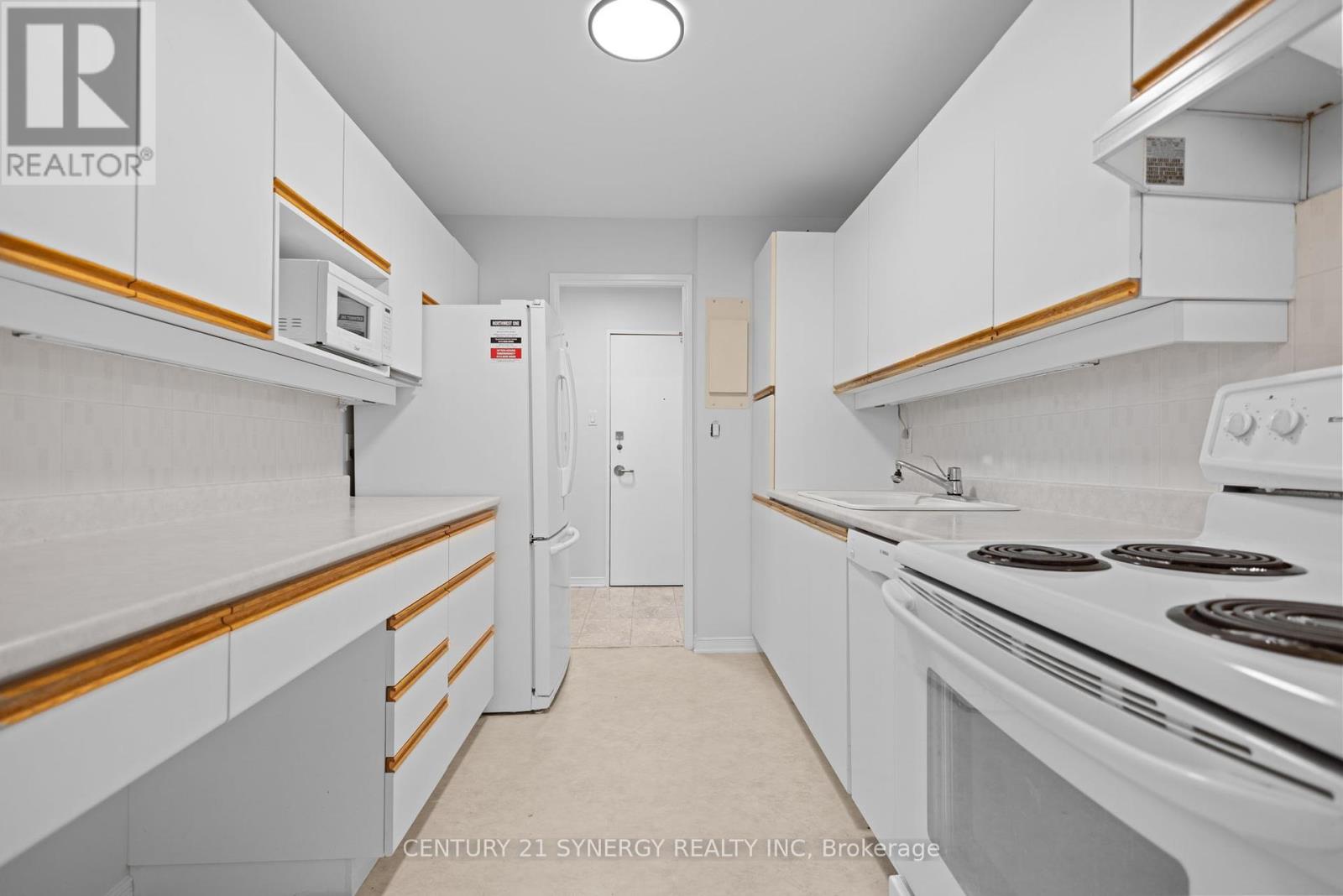 Photo 16 of 910 2625 Regina Street, Ottawa ON