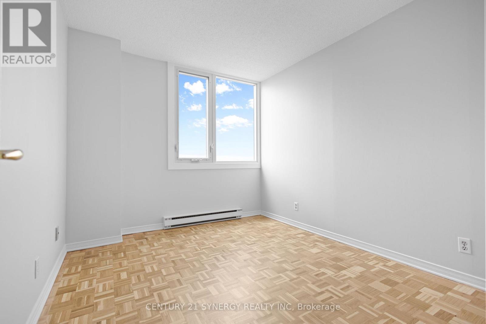 Photo 25 of 910 2625 Regina Street, Ottawa ON