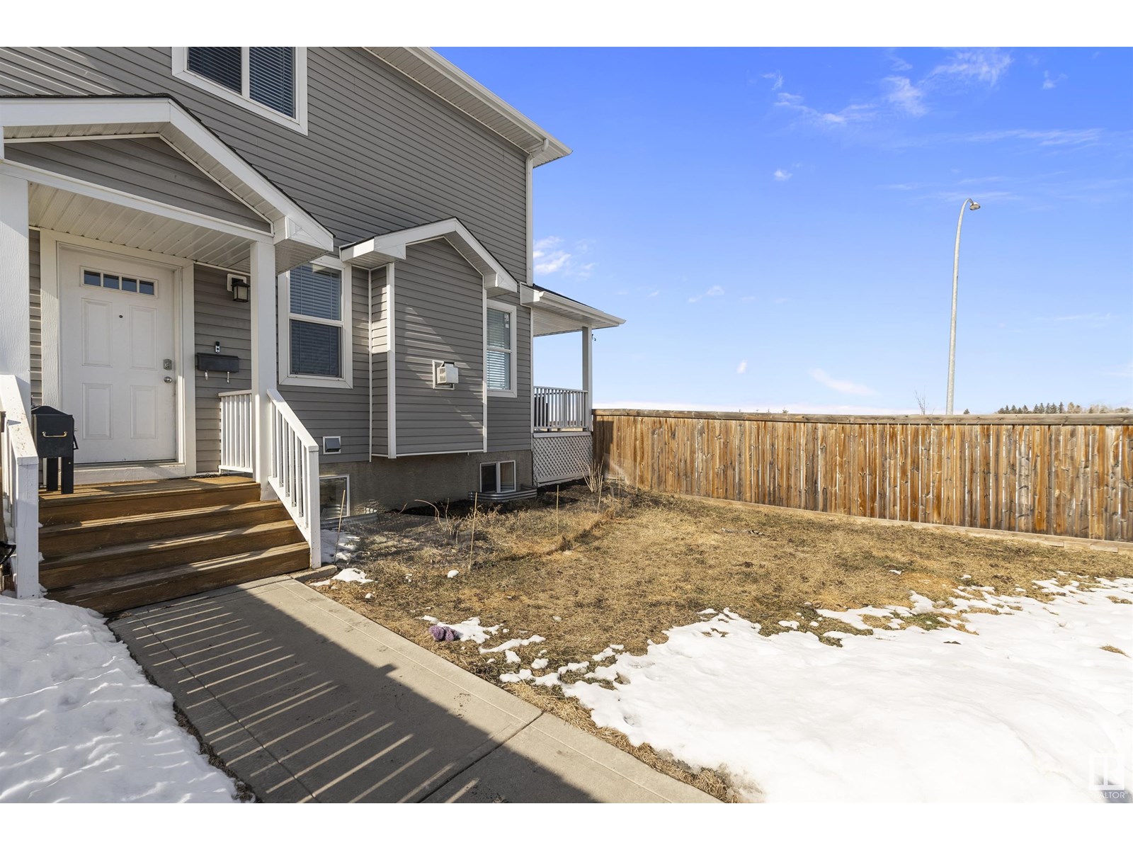 Photo 16 of 6901 50 Ave, Camrose AB