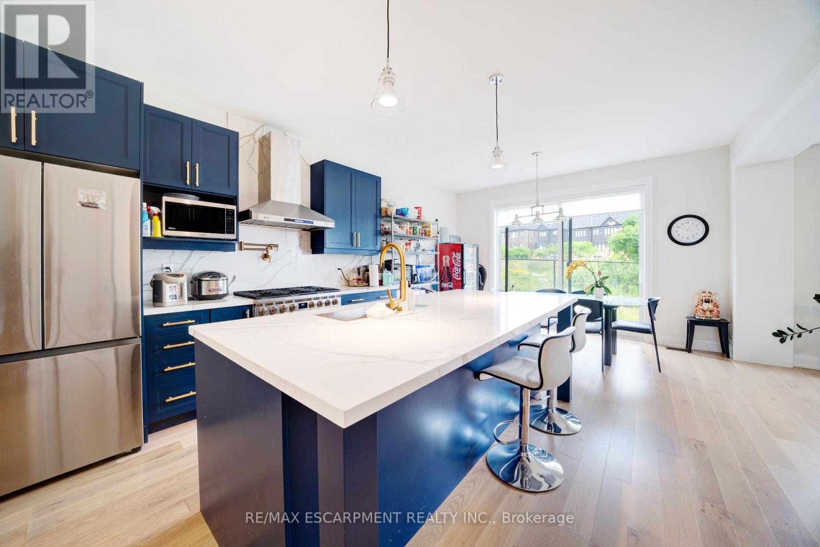 Photo 11 of 1156 Skyridge Boulevard, Pickering ON