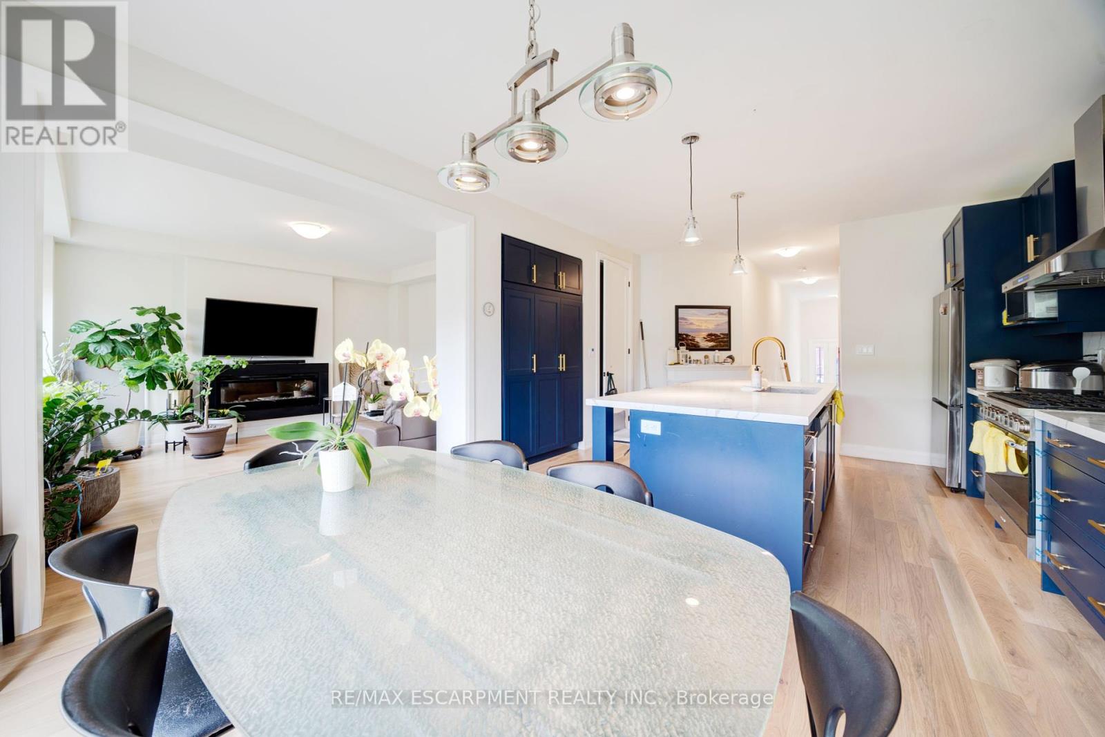 Photo 18 of 1156 Skyridge Boulevard, Pickering ON