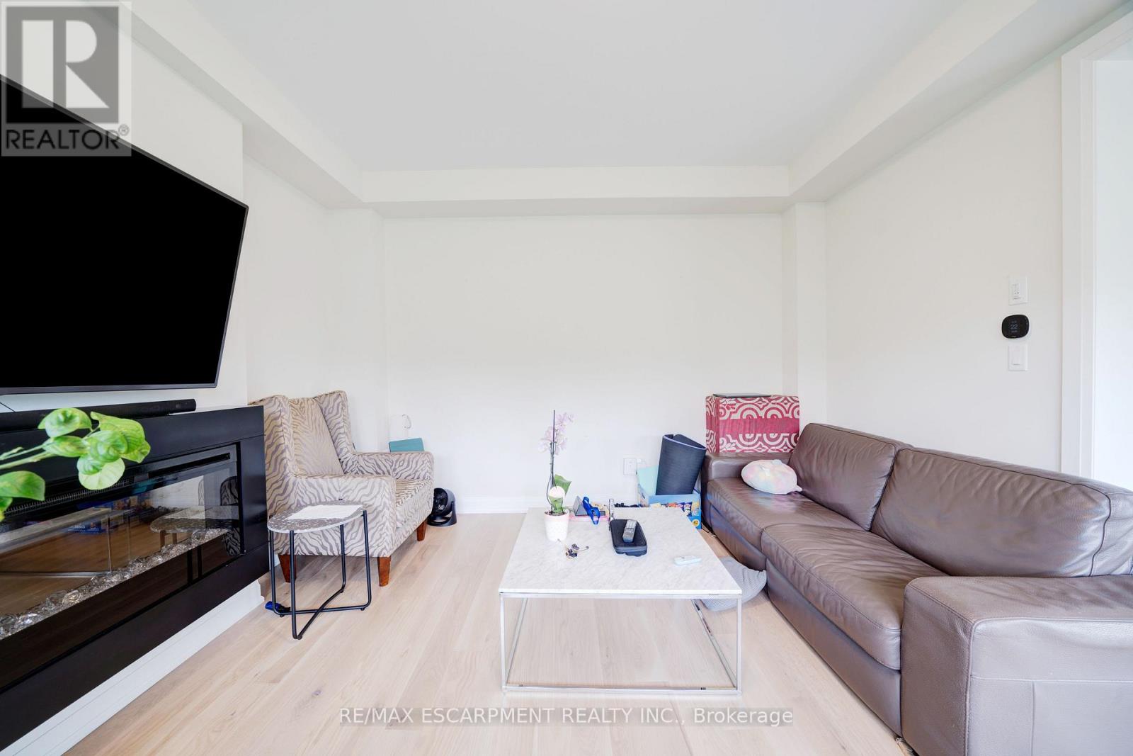 Photo 20 of 1156 Skyridge Boulevard, Pickering ON