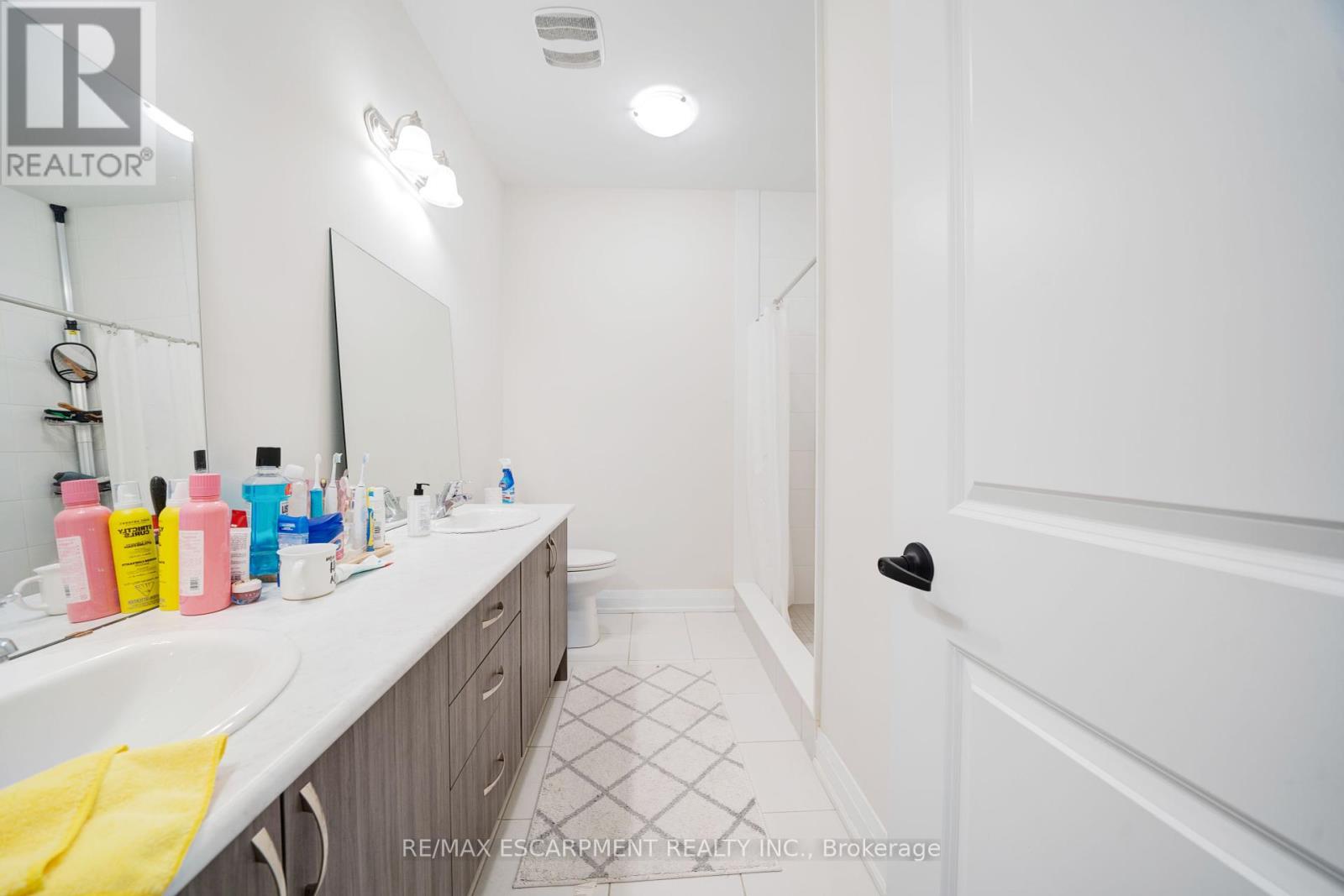 Photo 34 of 1156 Skyridge Boulevard, Pickering ON