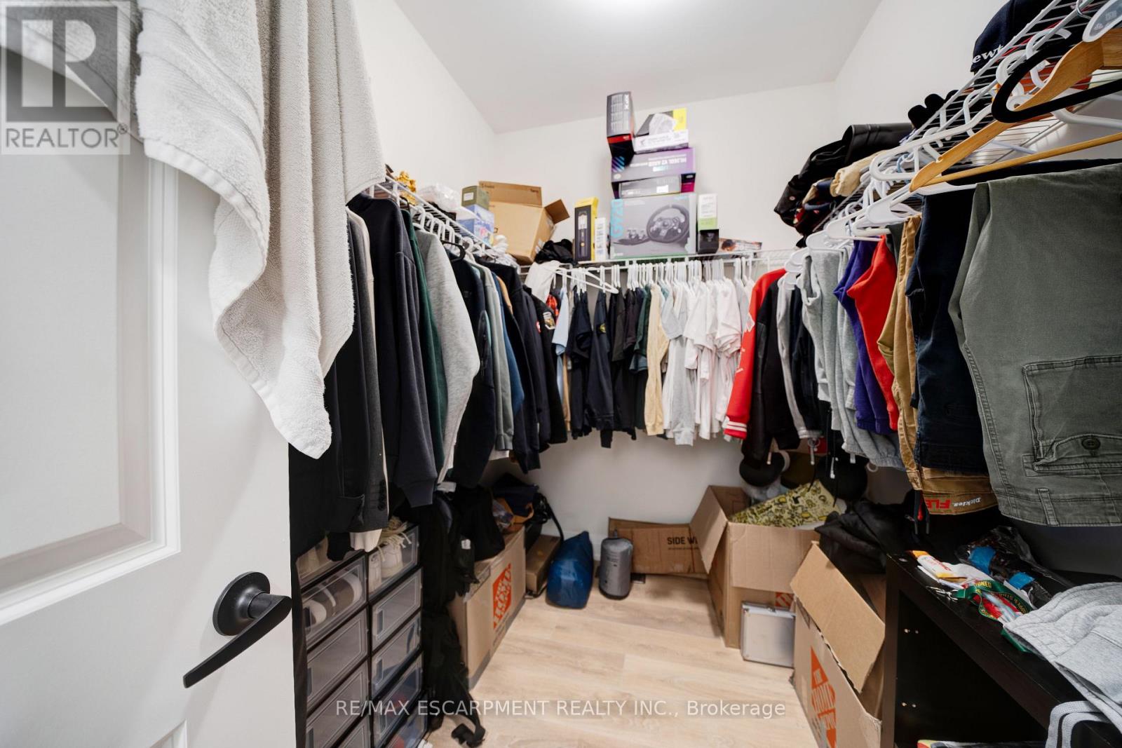 Photo 41 of 1156 Skyridge Boulevard, Pickering ON