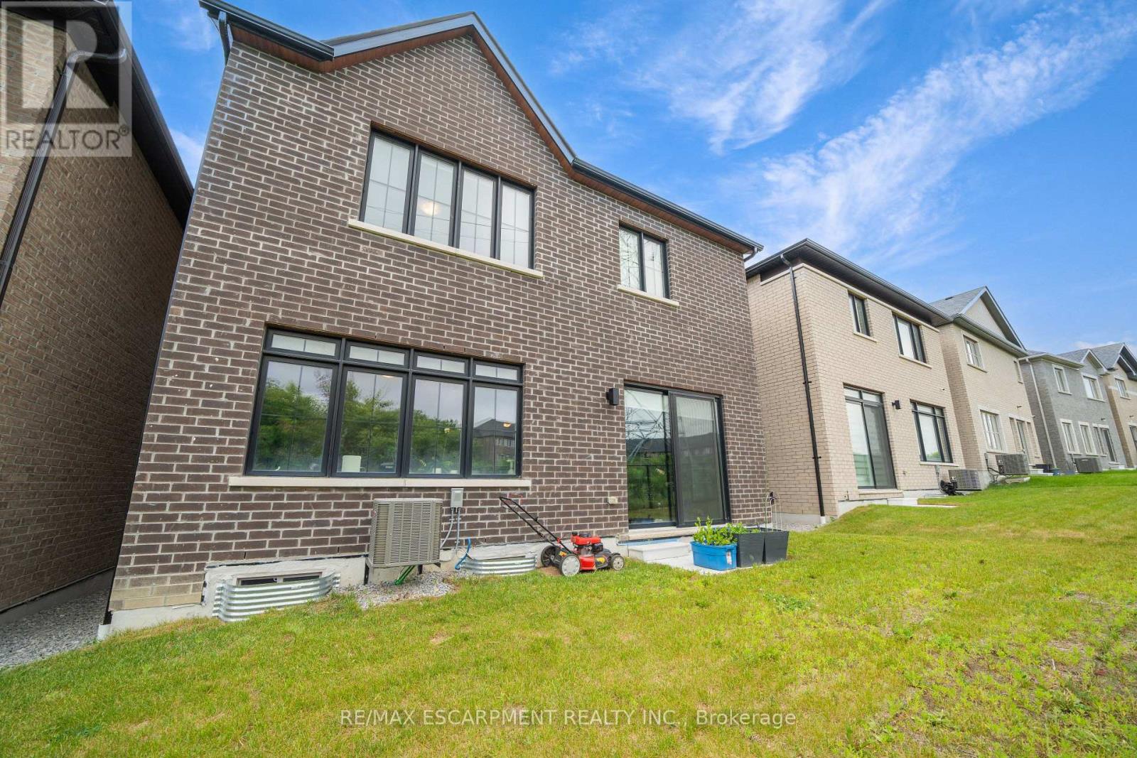 Photo 48 of 1156 Skyridge Boulevard, Pickering ON