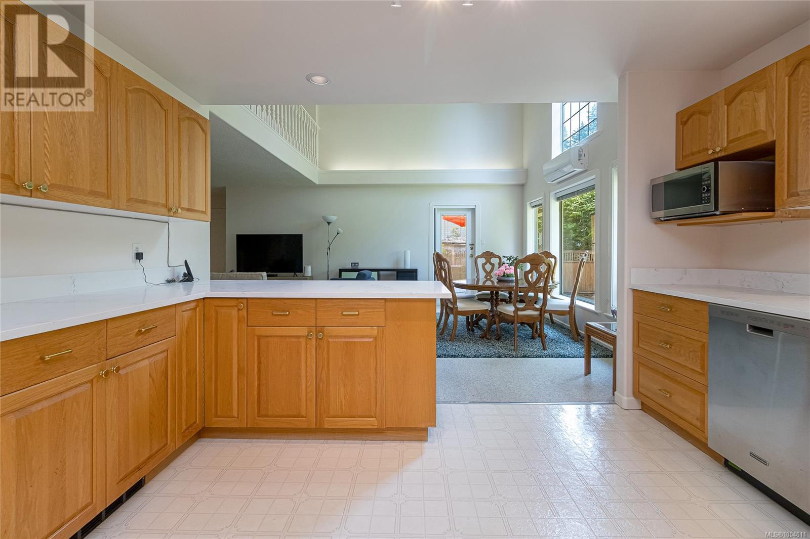 Photo 20 of 772 Wesley Crt, Saanich BC