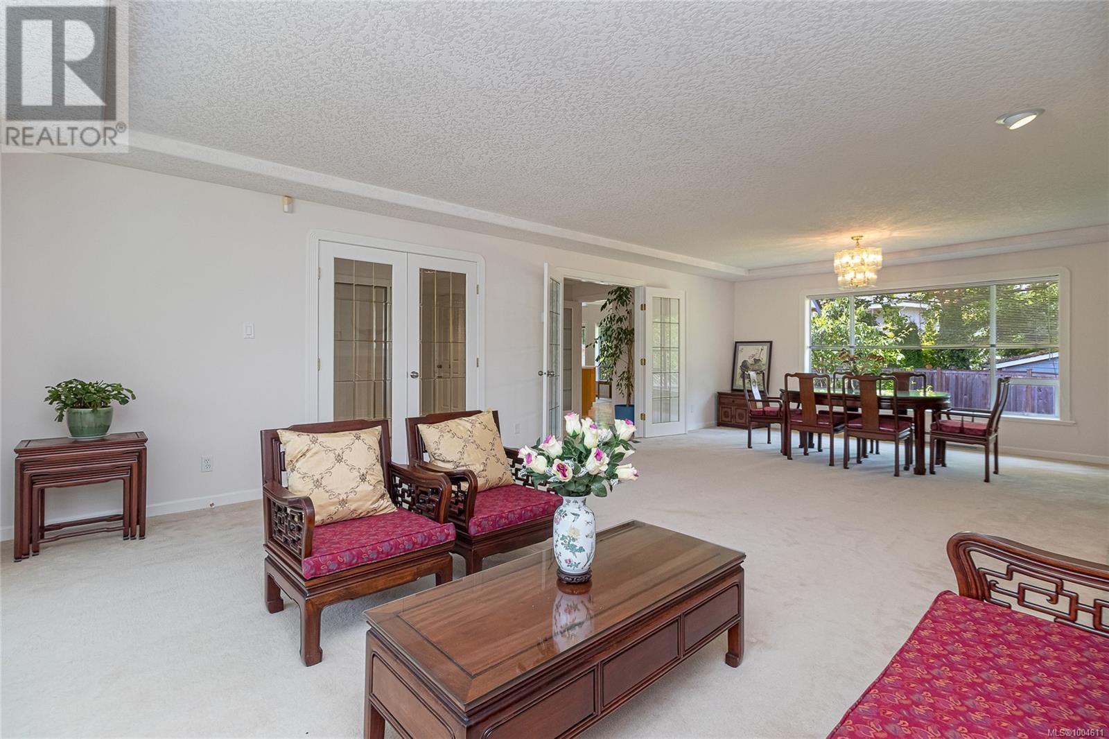 Photo 23 of 772 Wesley Crt, Saanich BC