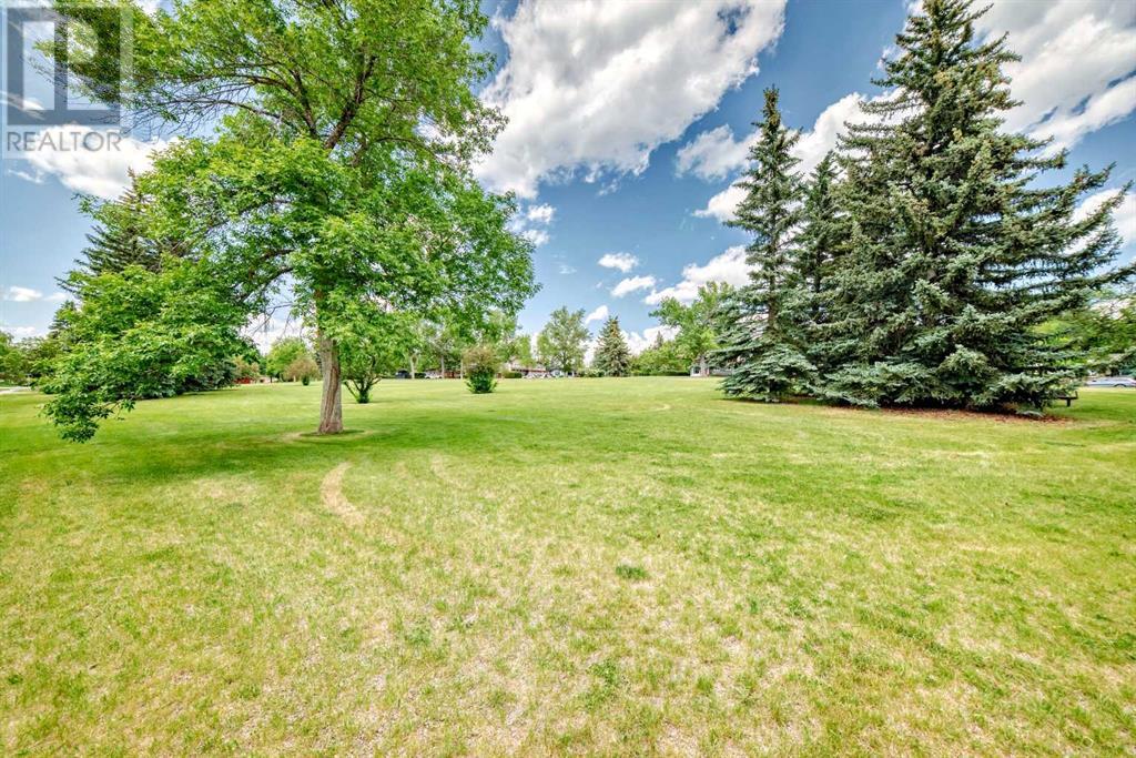 Single Family House Bungalow for Sale in  Capri Avenue NW Brentwood Calgary 