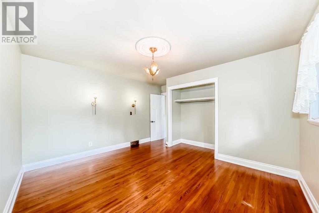 Single Family House Bungalow for Sale in  Capri Avenue NW Brentwood Calgary 