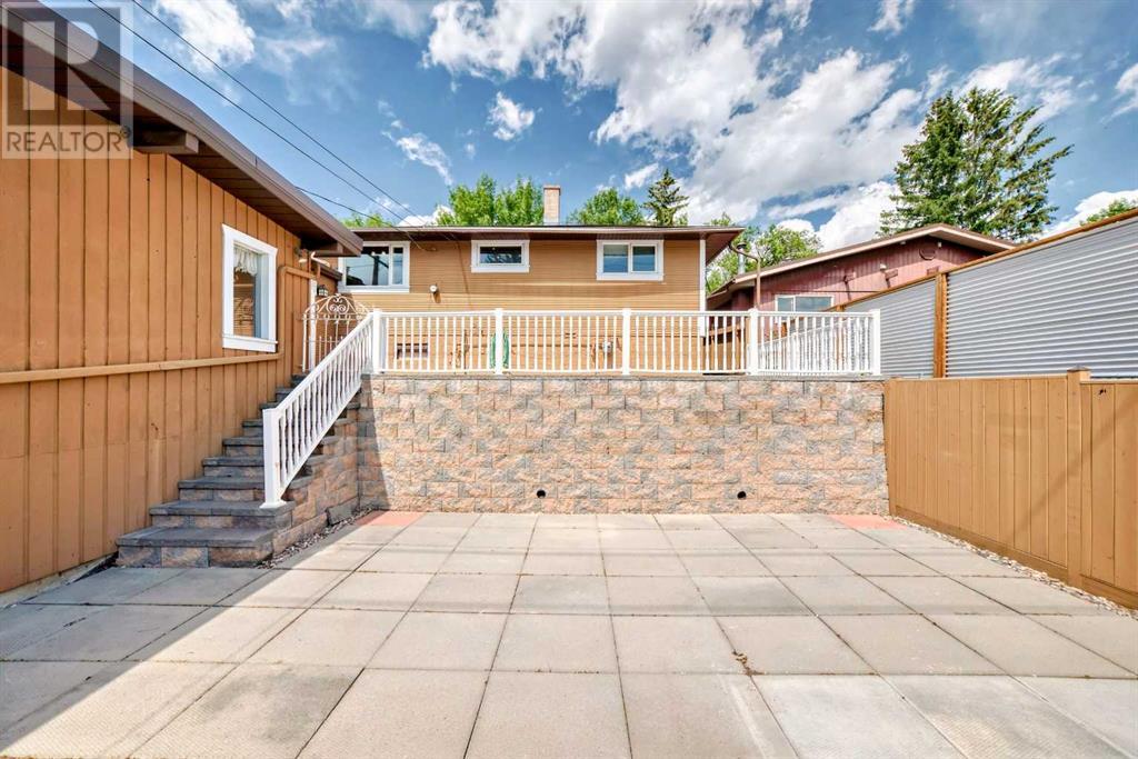 Single Family House Bungalow for Sale in  Capri Avenue NW Brentwood Calgary 