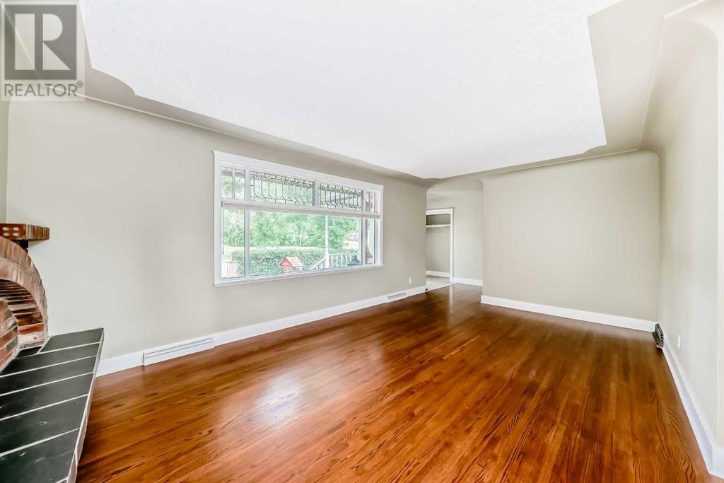 Single Family House Bungalow for Sale in  Capri Avenue NW Brentwood Calgary 