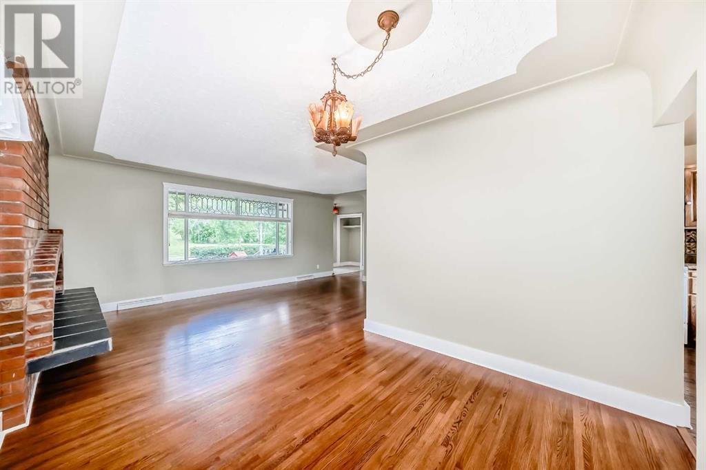 Single Family House Bungalow for Sale in  Capri Avenue NW Brentwood Calgary 