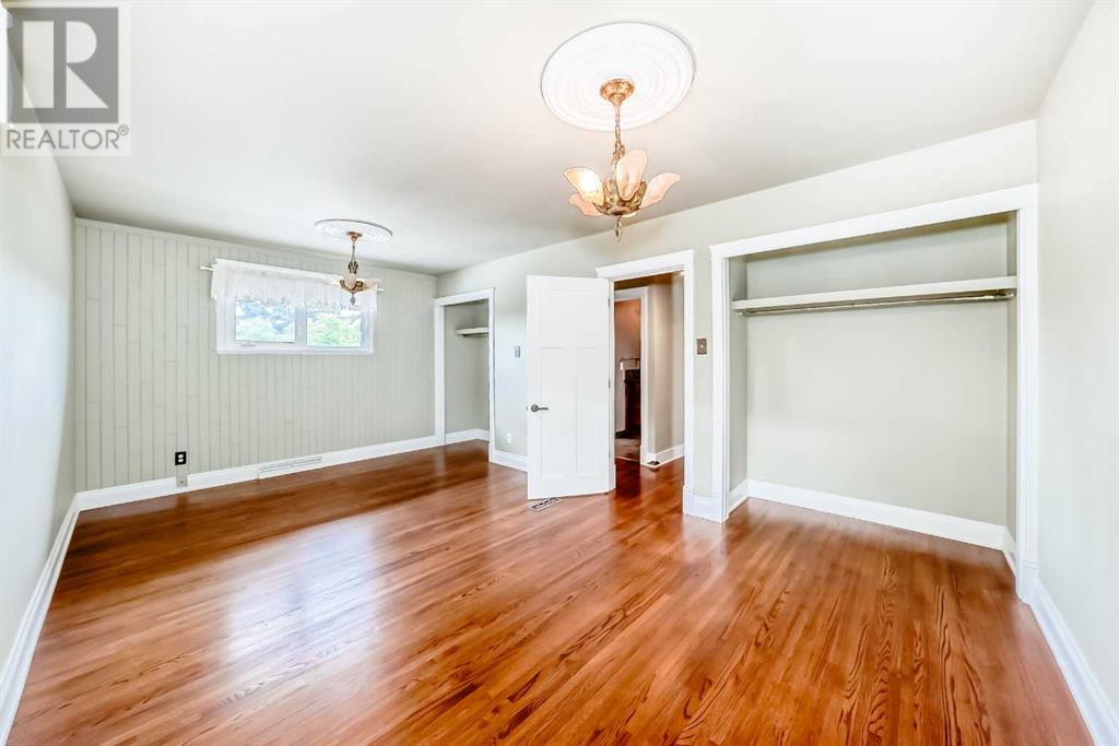Single Family House Bungalow for Sale in  Capri Avenue NW Brentwood Calgary 