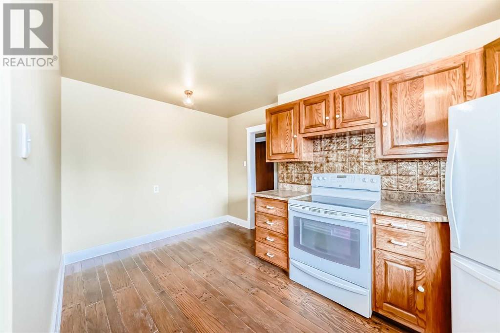 Single Family House Bungalow for Sale in  Capri Avenue NW Brentwood Calgary 