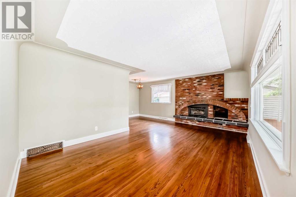 Single Family House Bungalow for Sale in  Capri Avenue NW Brentwood Calgary 