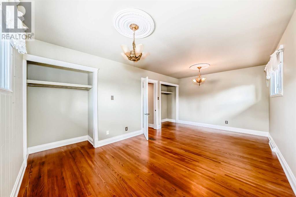 Single Family House Bungalow for Sale in  Capri Avenue NW Brentwood Calgary 