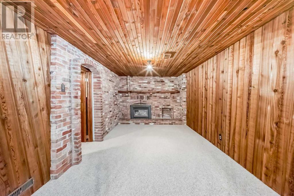 Single Family House Bungalow for Sale in  Capri Avenue NW Brentwood Calgary 