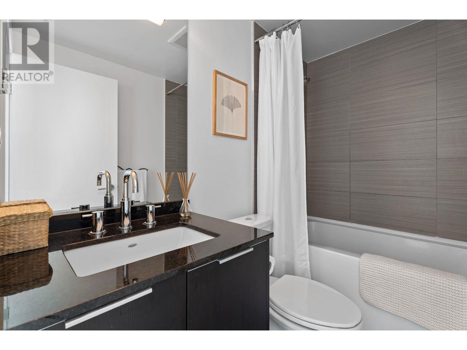 Photo 10 of 310 429 W 2nd Avenue, Vancouver BC