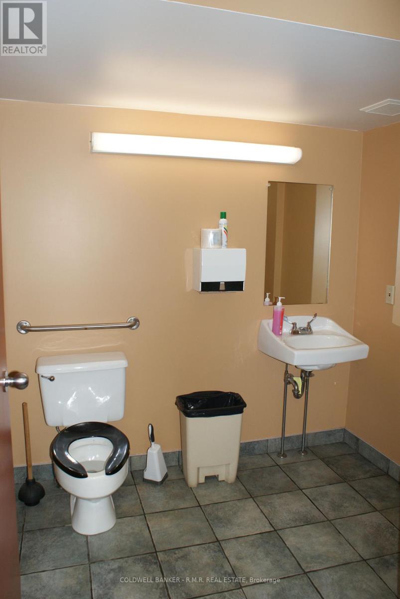 Photo 12 of 108 King Avenue W, Clarington ON