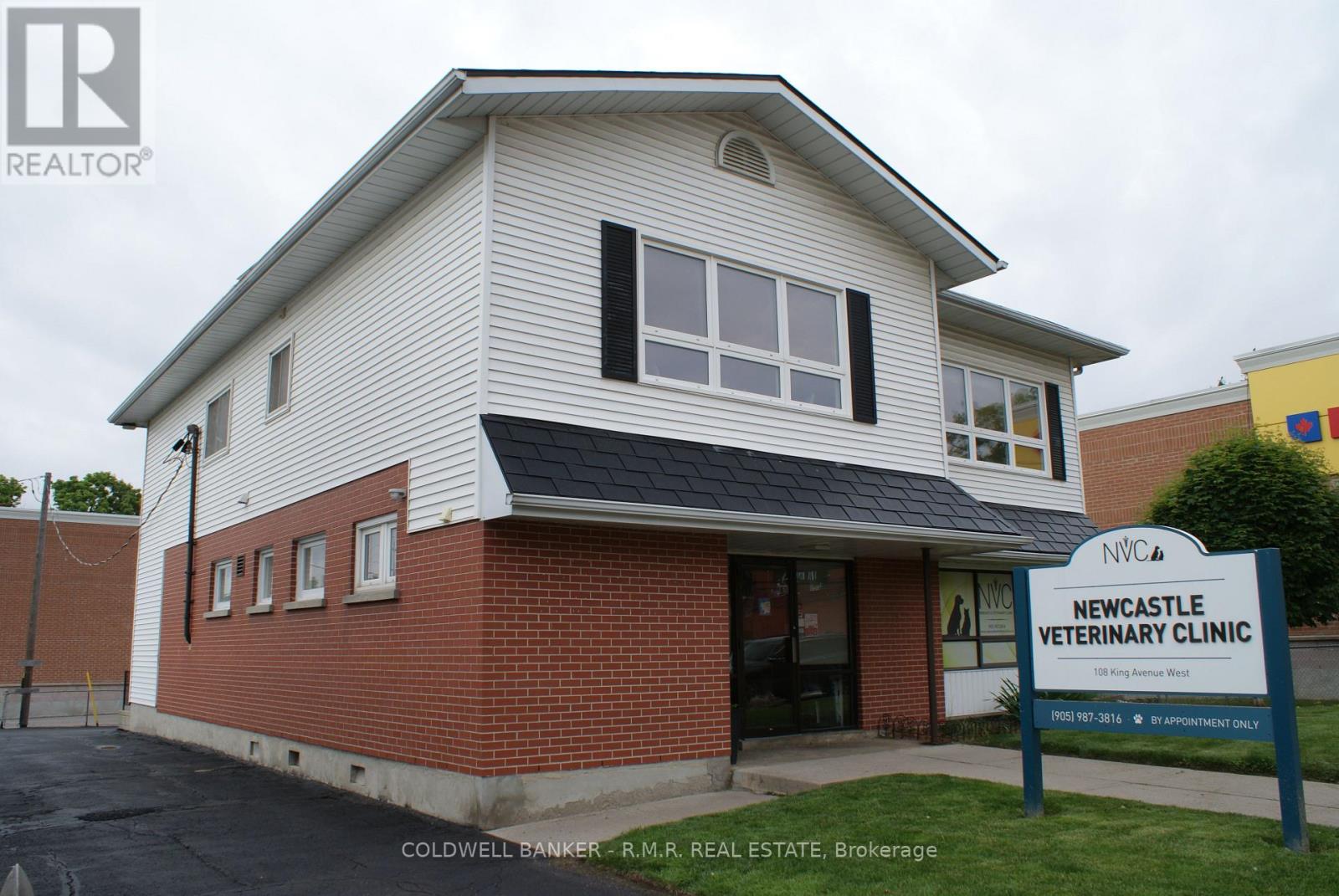 Photo 16 of 108 King Avenue W, Clarington ON