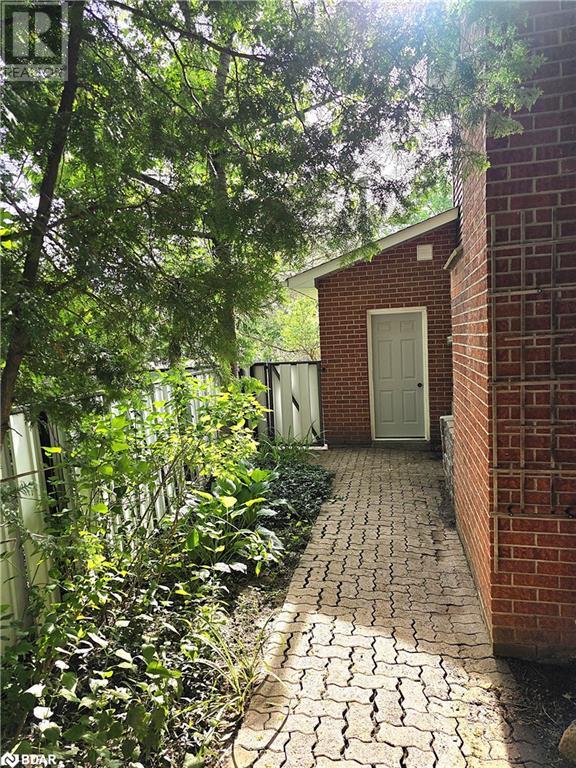 Photo 30 of 188 Browning Trail, Barrie ON