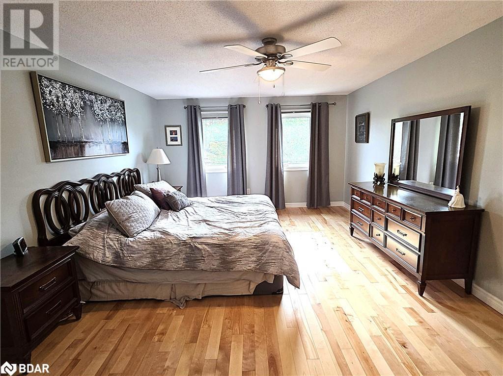 Photo 36 of 188 Browning Trail, Barrie ON