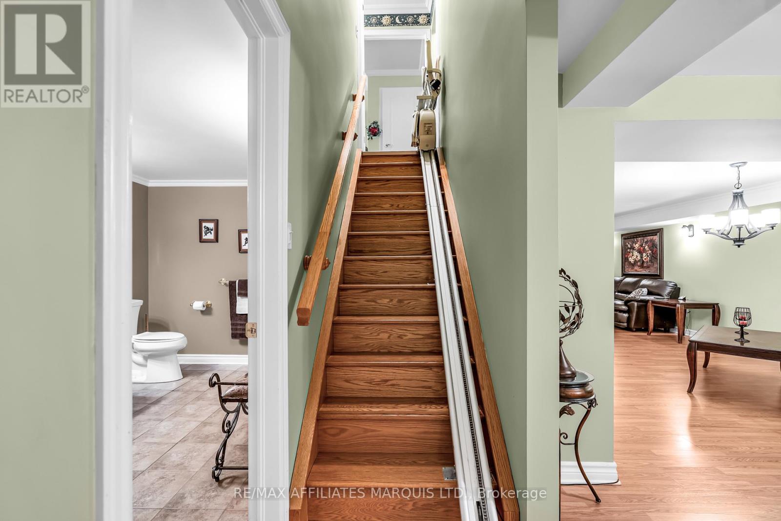 Photo 27 of 1413 Queen Street, Cornwall ON