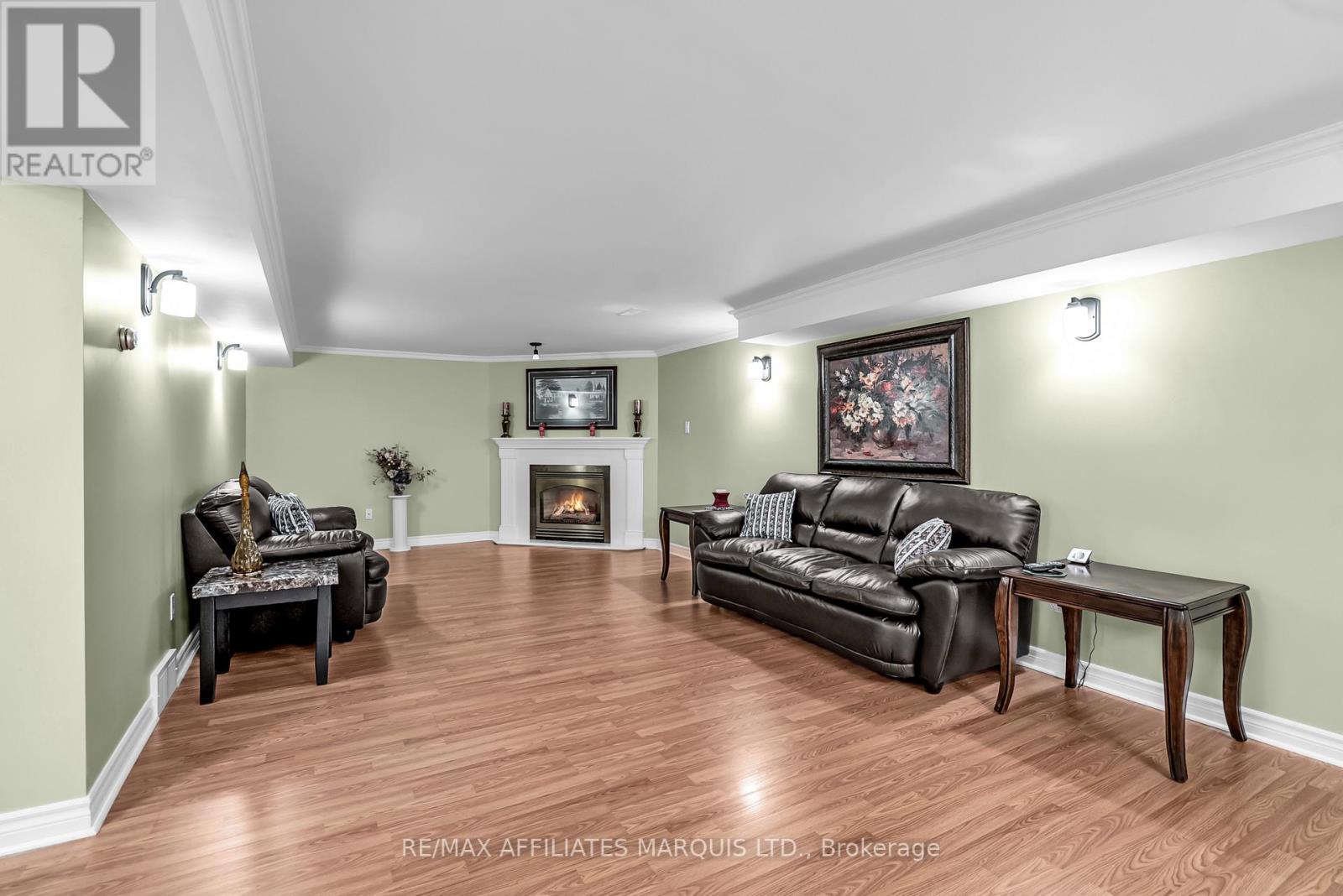 Photo 29 of 1413 Queen Street, Cornwall ON