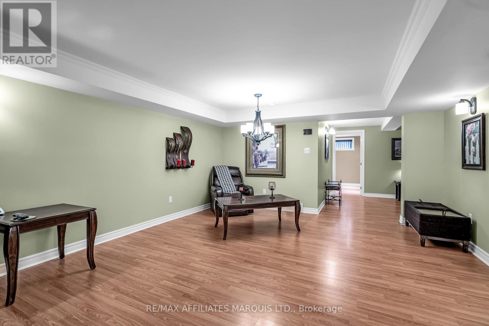 Photo 31 of 1413 Queen Street, Cornwall ON