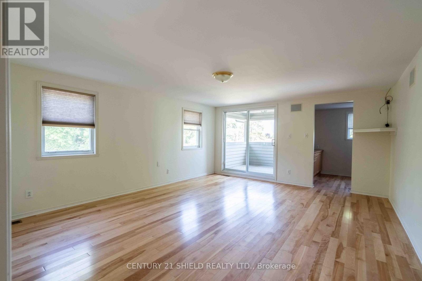 Photo 18 of 315 Eleventh Street E, Cornwall ON