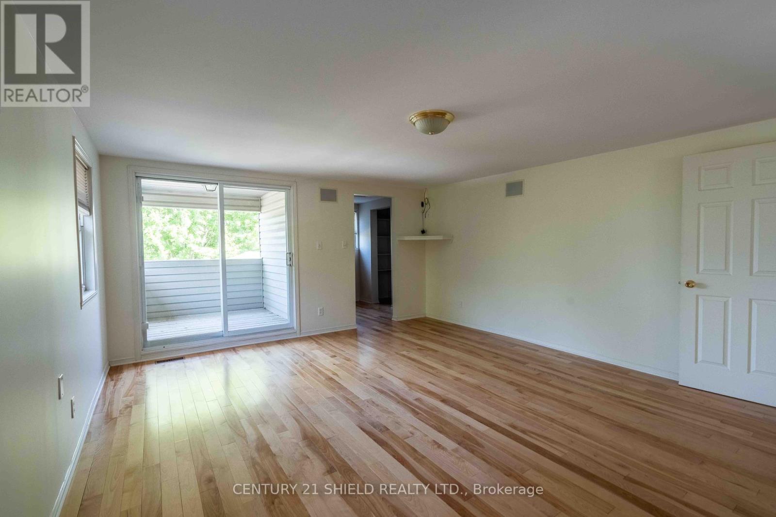 Photo 19 of 315 Eleventh Street E, Cornwall ON
