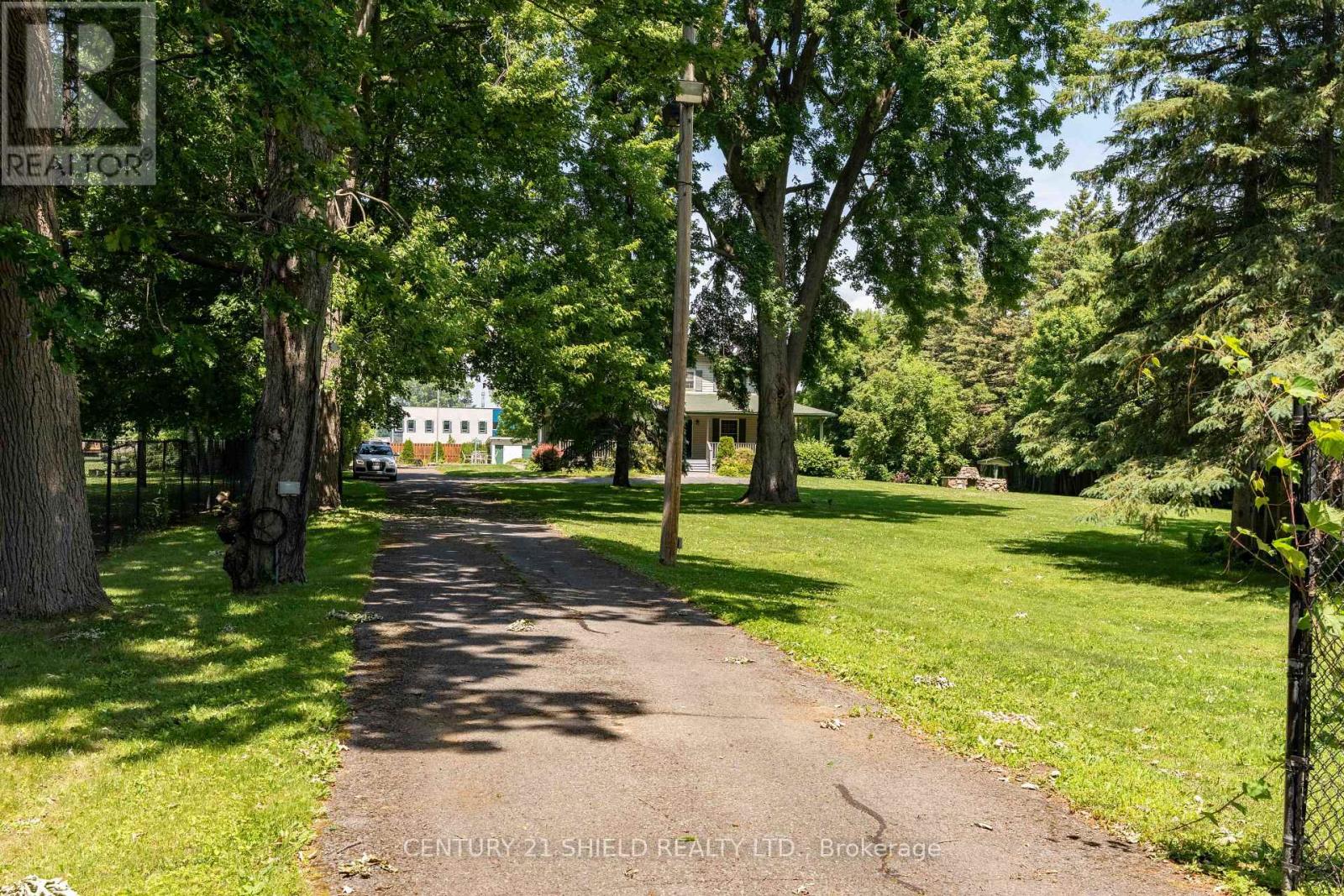 Photo 31 of 315 Eleventh Street E, Cornwall ON