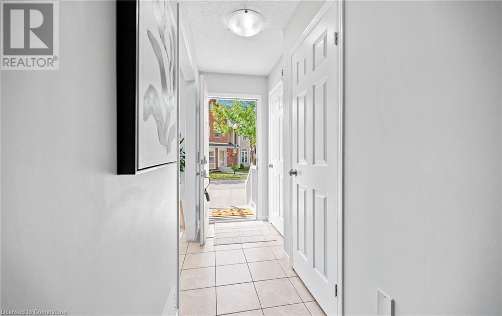 Photo 7 of 4200 Kilmer Drive Unit 12, Burlington ON