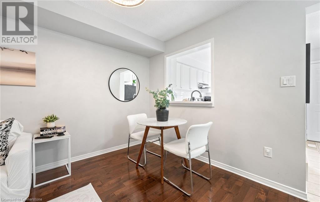 Photo 13 of 4200 Kilmer Drive Unit 12, Burlington ON