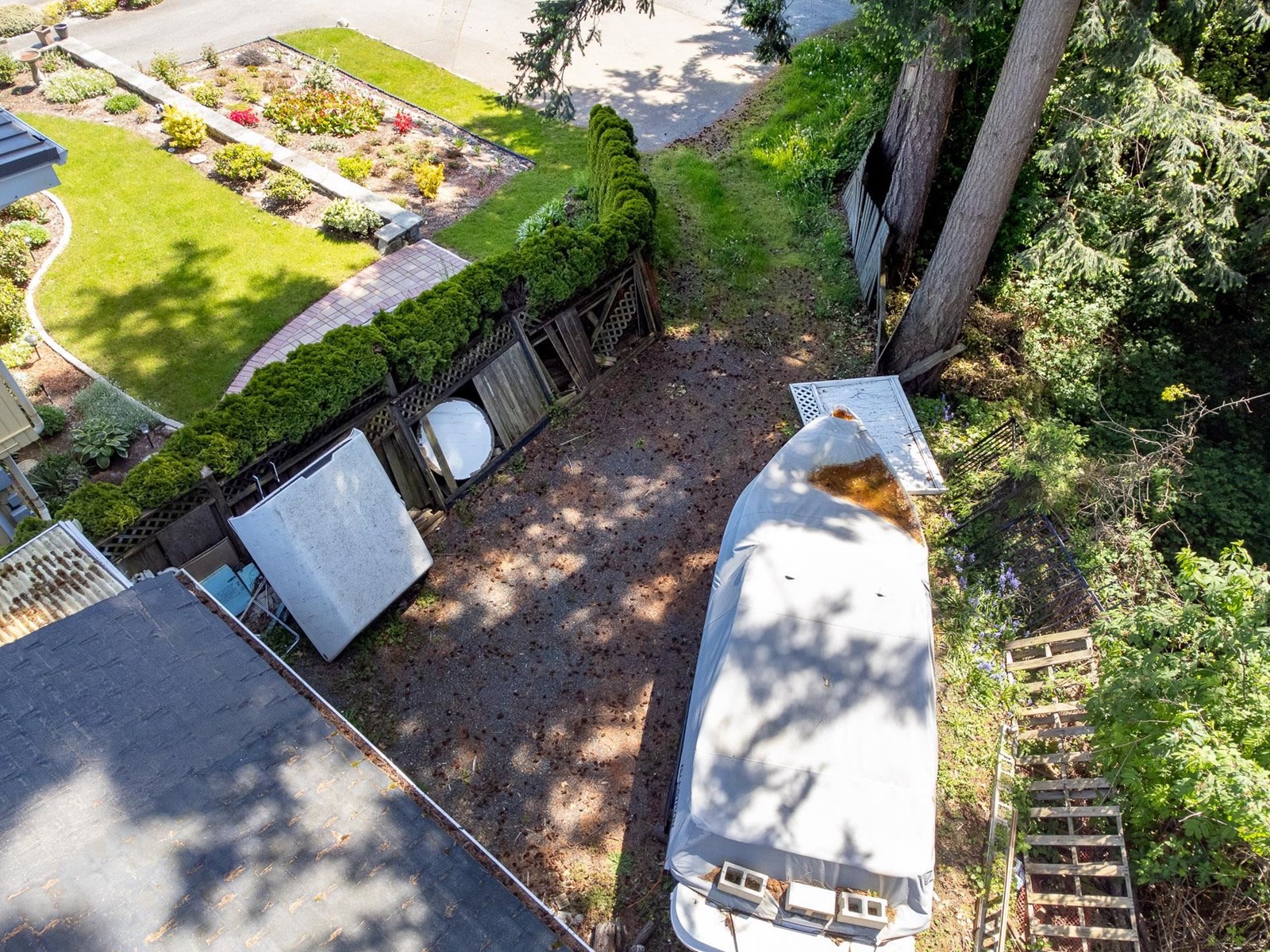 Photo 32 of 14220 Malabar Avenue, White Rock BC