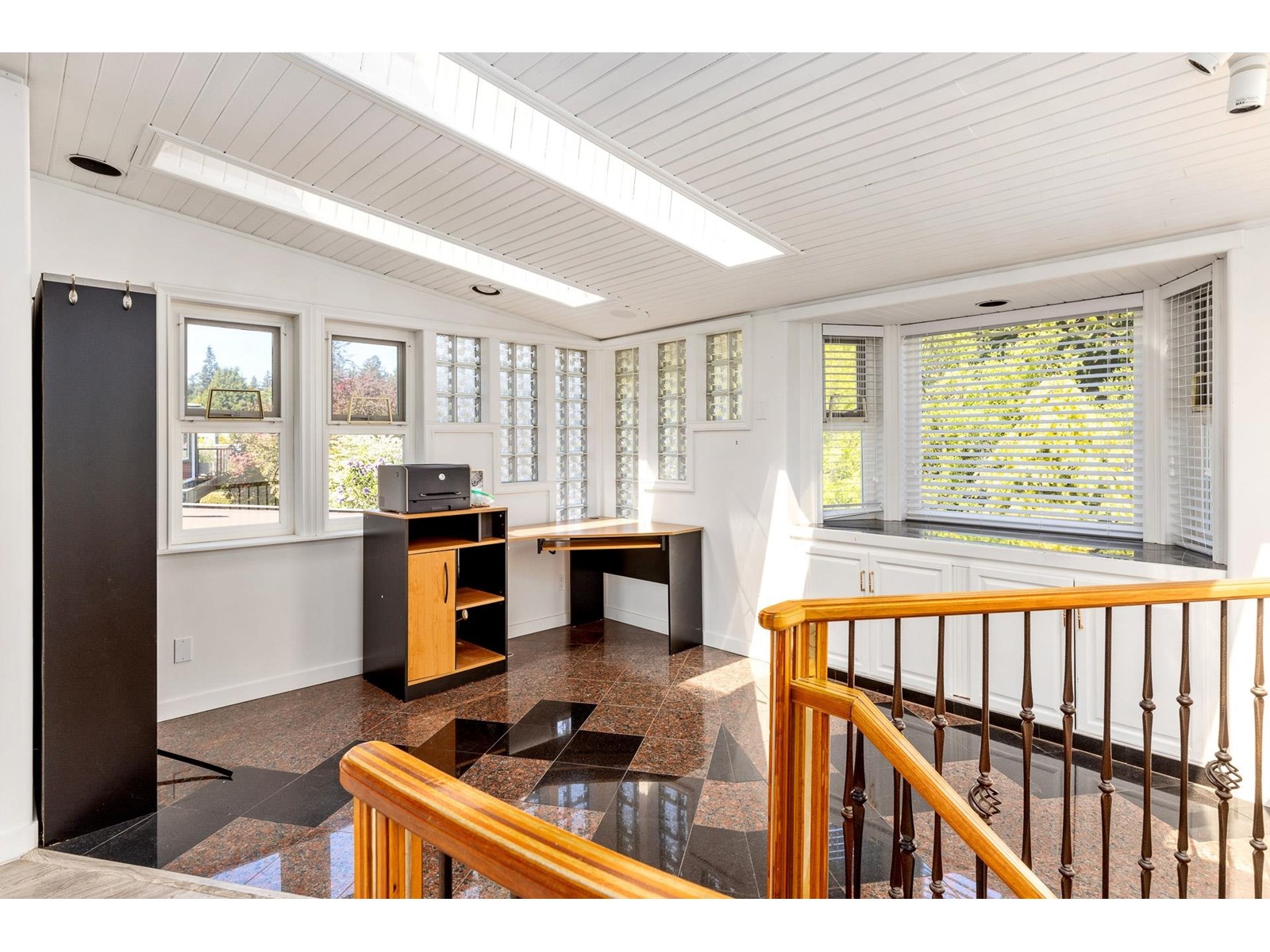 Photo 20 of 14220 Malabar Avenue, White Rock BC